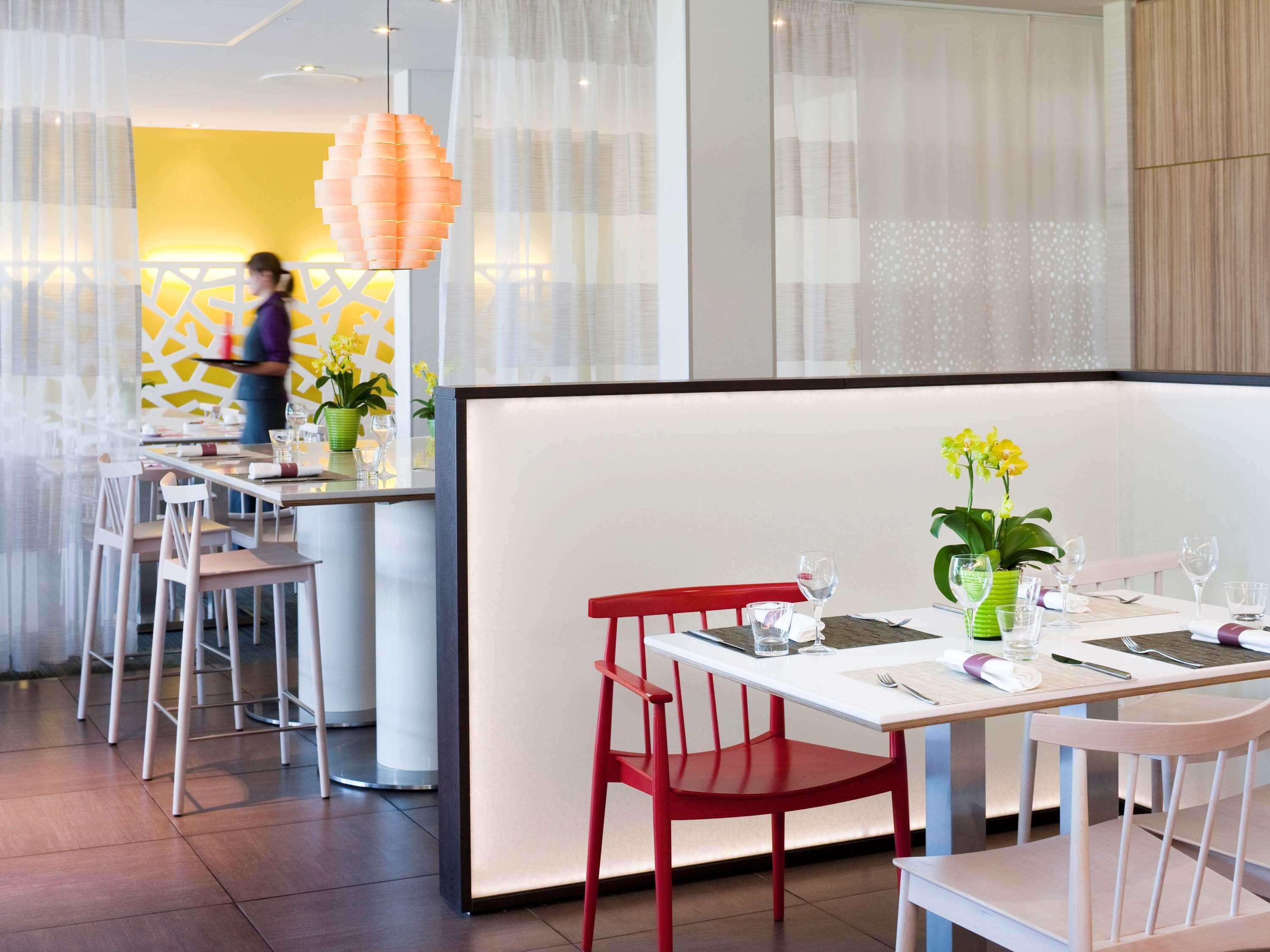 Novotel Lausanne Bussigny Crissier Exterior foto